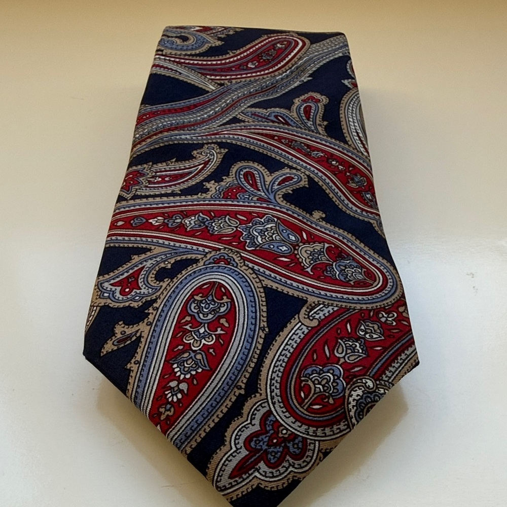 Christian Dior mult-colored paisley 100% silk tie